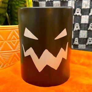 New! Rae Dunn Halloween candle